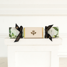 Load image into Gallery viewer, Macadamia Honey Nougat Cracker - Small
